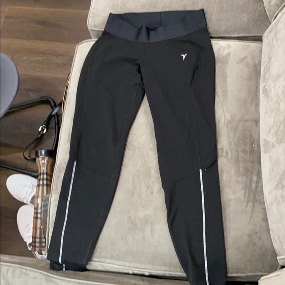 Old navy active wear leggings
